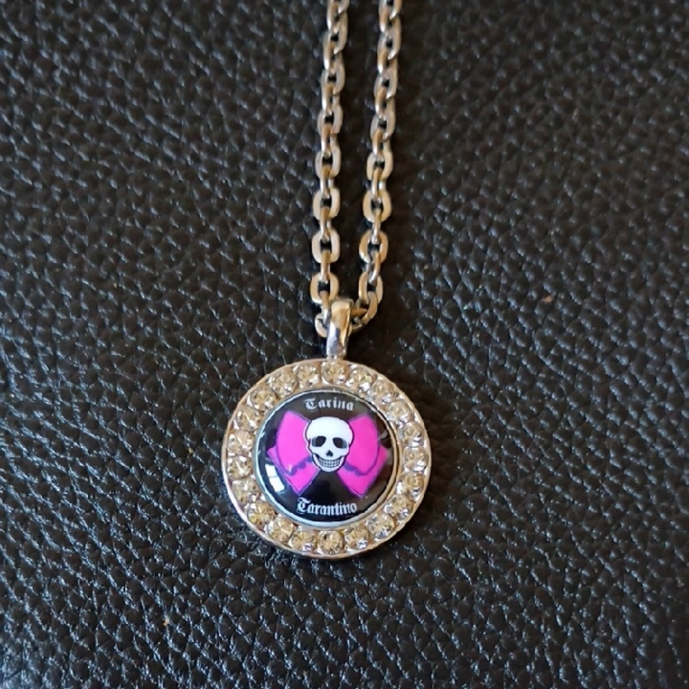Rare🩷Tarina Tarantino Pink and Silver Skull Necklace